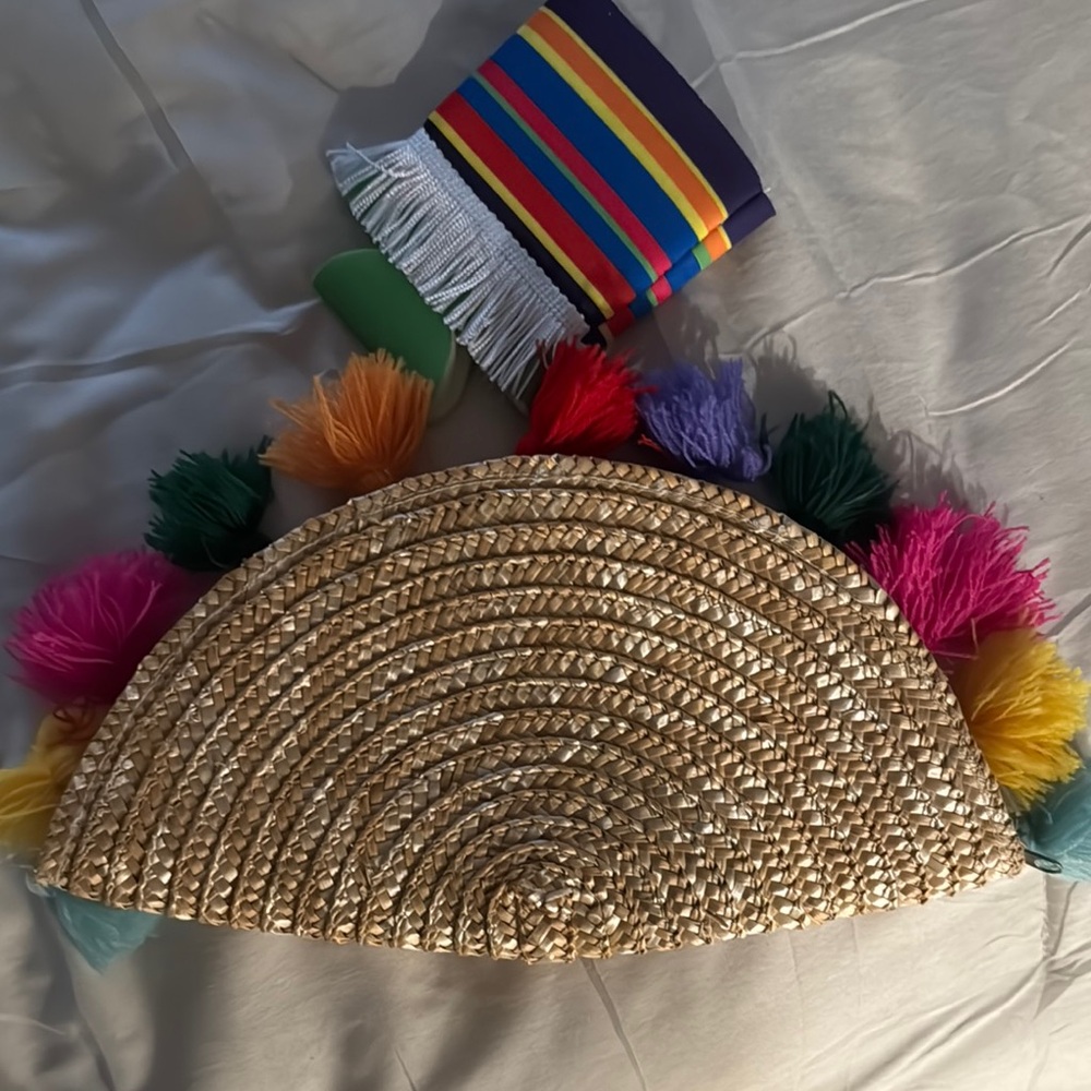 Colorful Pom Pom Straw Clutch